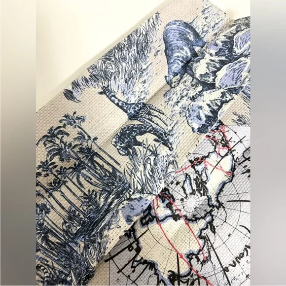 Dior Gift Around The World  Tote Bag - Picture 9 of 13